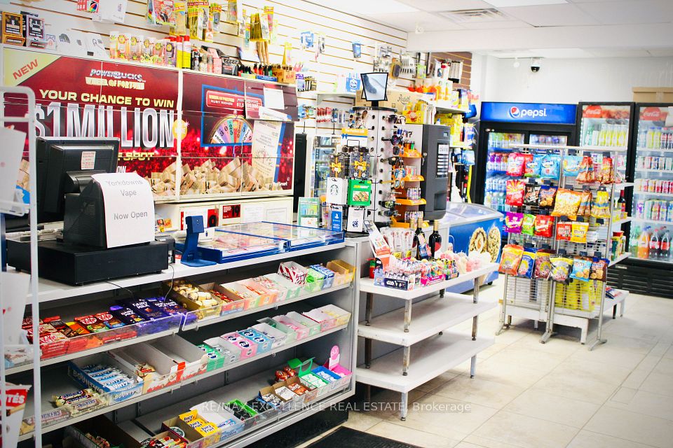 4119 Bathurst Street, Toronto C07, ON M3H 3P4