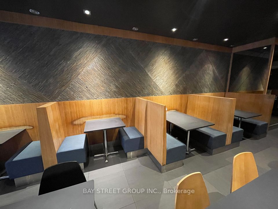 650 Yonge Street, Toronto C01, ON M4Y 2A6