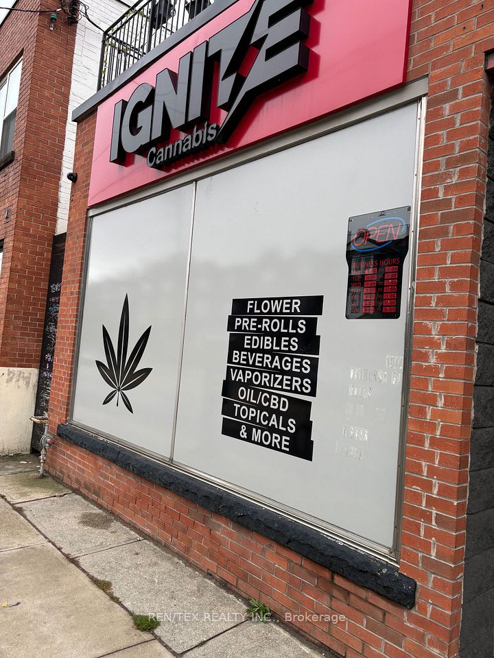 1044 Bathurst Street, Toronto C02, ON M5R 3G7