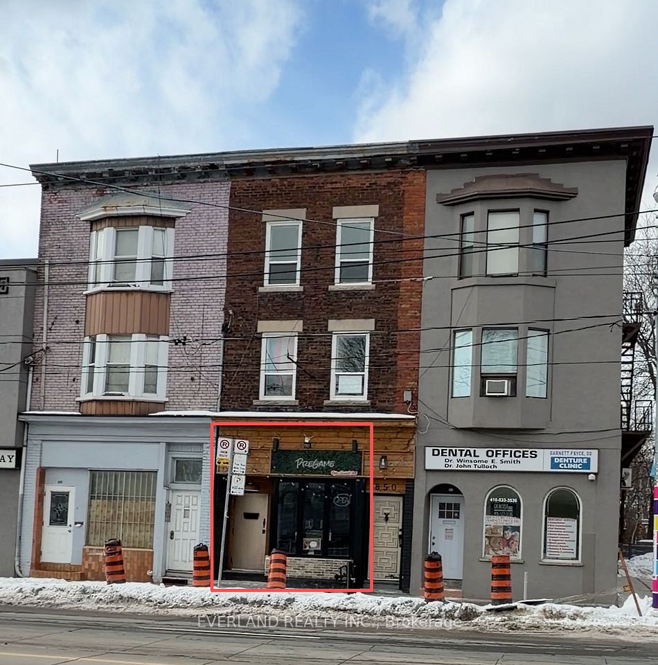 850 Bathurst Street Ground, Toronto C02, ON M5R 3G1