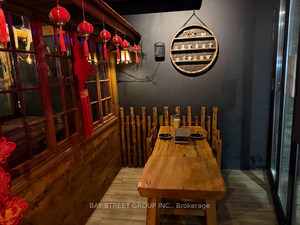 307 Spadina Avenue, Toronto C01, ON M5T 2E6