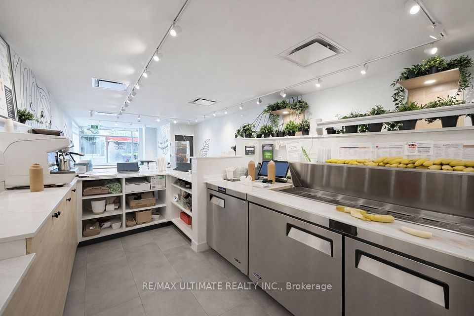 1819-1821 Avenue Road, Toronto C04, ON M5M 3Z4