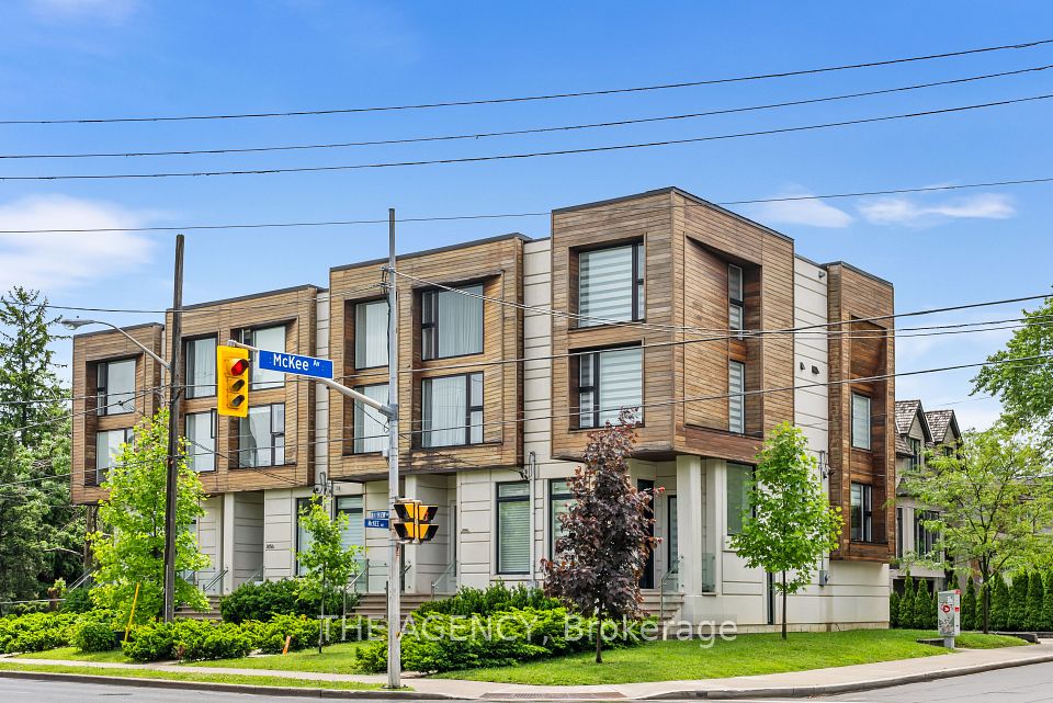 Att/Row/Townhouse at 3062 Bayview Avenue, Toronto C14, ON M2M 3R7, Toronto C14