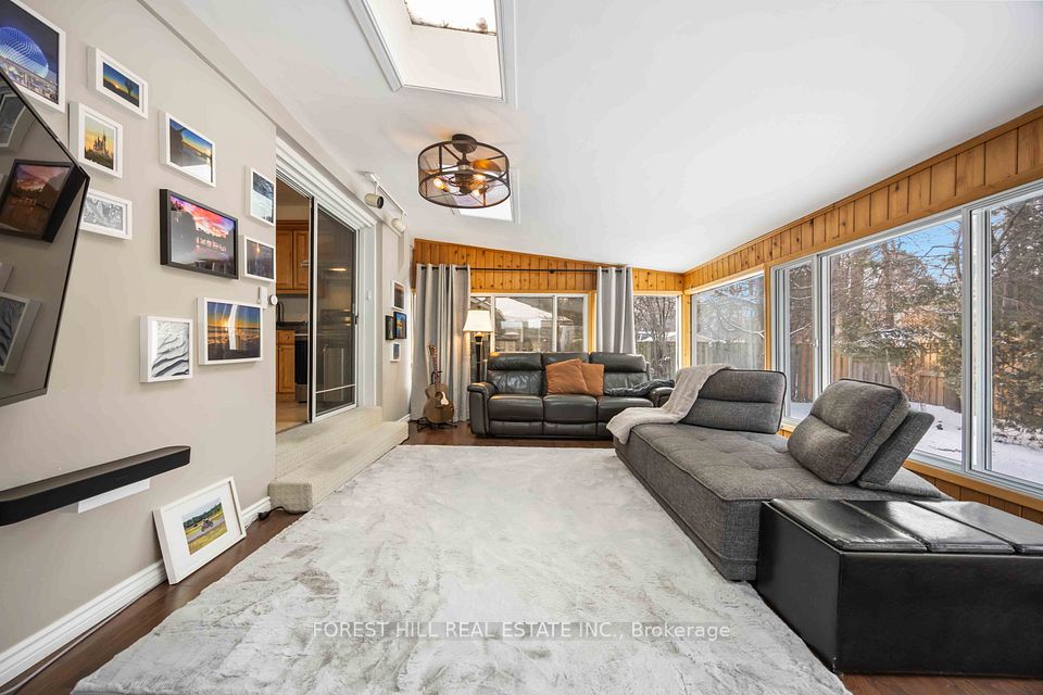 Detached at 44 Addison Crescent, Toronto C13, ON M3B 1K8, Toronto C13