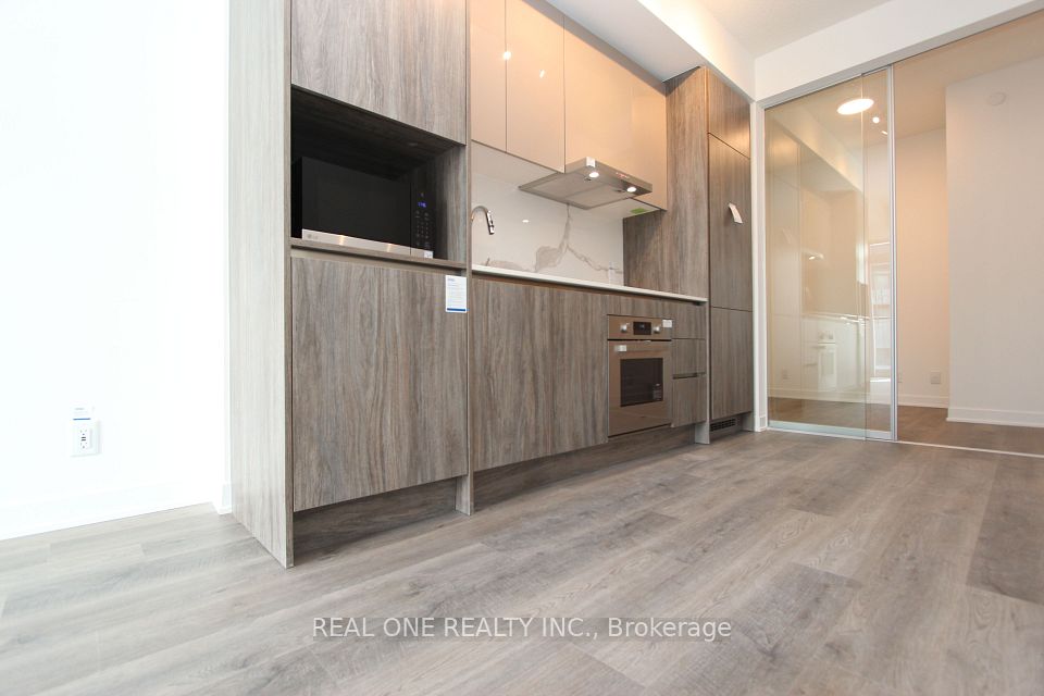 Condo Apartment at 180 Front Street E 3307, Toronto C08, ON M5A 0A9, Toronto C08