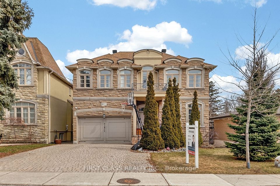 1031A Lillian Street, Toronto C14, ON M2M 3G1