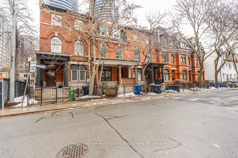 20, 26, 28 McGill Street, Toronto C08, ON M5B 1H2