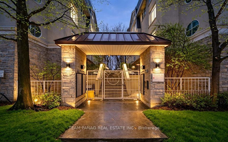 28 Stadium Road 132, Toronto, ON M5V 3P4 at 28 Stadium Road 132, Toronto, ON M5V 3P4, Toronto C01, ON, M5V 3P4