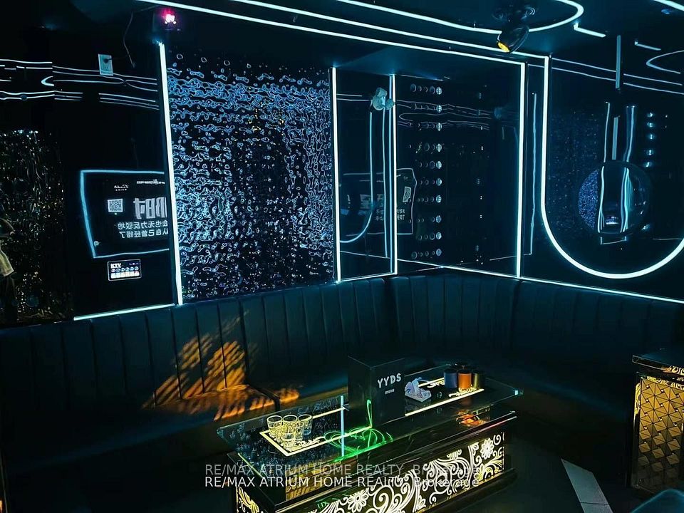 3560 Victoria Park Avenue 1-2, Toronto C15, ON M2H 3S3