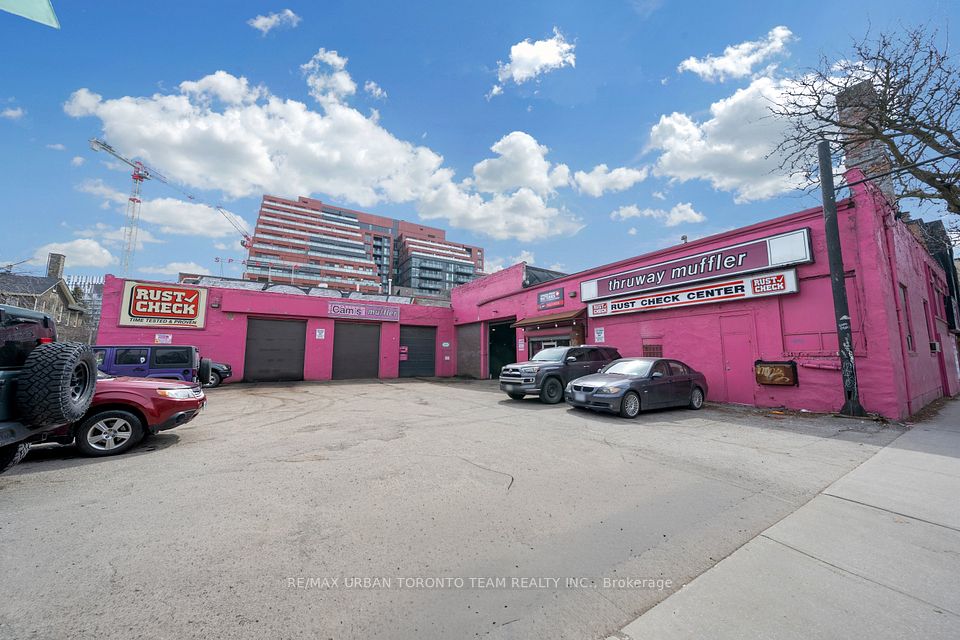 475/477 King Street E, Toronto C08, ON M5A 1L6