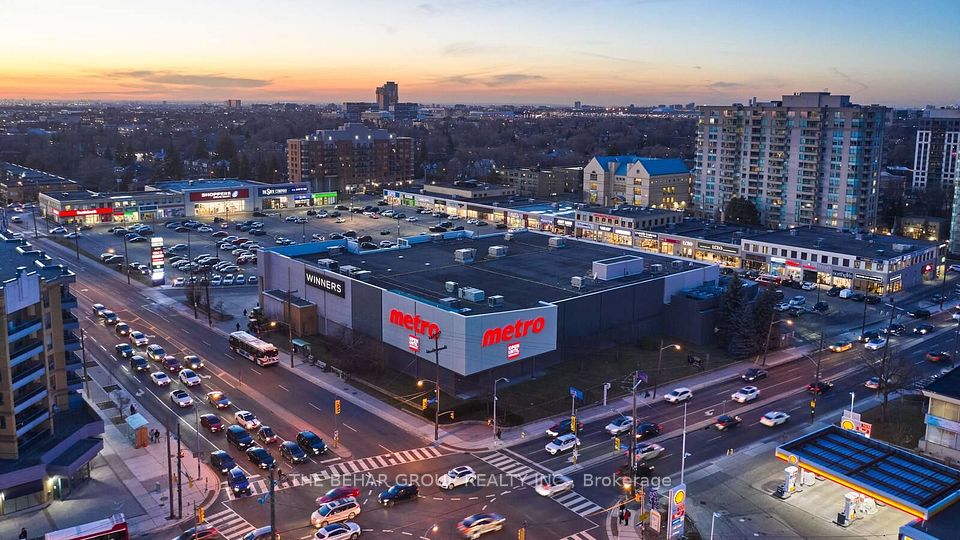 534 Lawrence Avenue W D211, Toronto C04, ON M6A 2A1