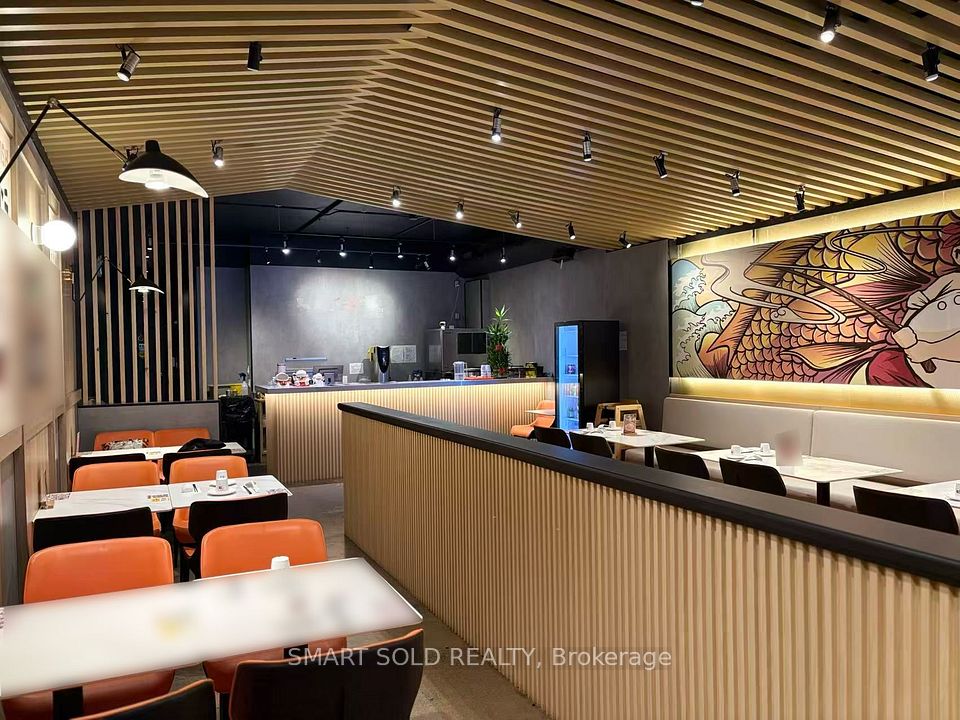 333 Spadina Avenue, Toronto C01, ON M5T 2E9