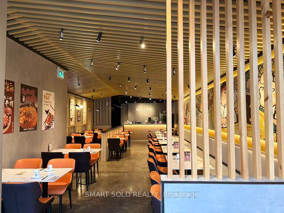 333 Spadina Avenue, Toronto C01, ON M5T 2E9