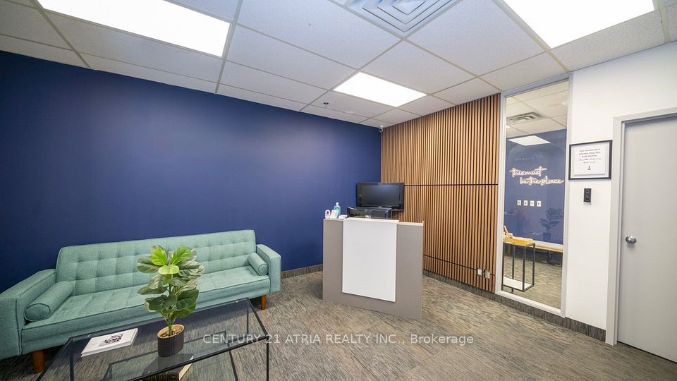 716 Gordon Baker Road 204, Toronto C15, ON M2H 3B4