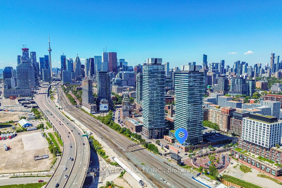 90 Distillery Lane, Toronto C08, ON M5A 4R2