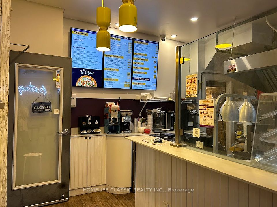 195 Harbord Street, Toronto C01, ON M5S 1H6