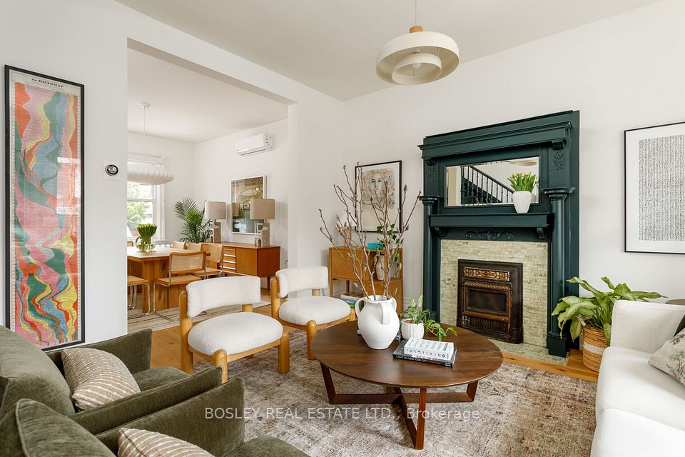 127 Lisgar Street, Toronto C01, ON M6J 3G4