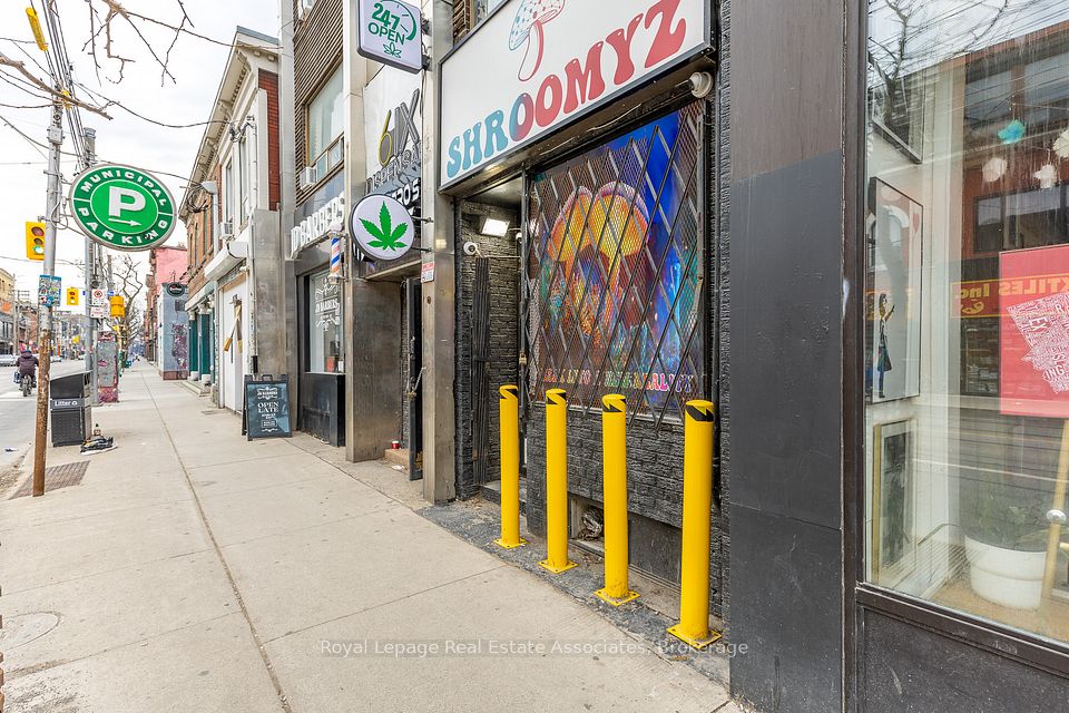 452 Queen Street W, Toronto C01, ON M5V 2A8