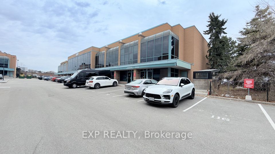 1315 Lawrence Avenue E 522, Toronto C13, ON M3A 3R3