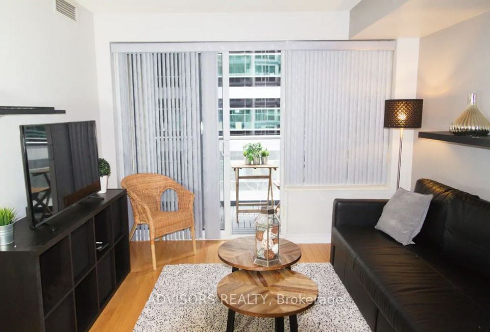 270 Wellington Street 413, Toronto, ON M5V 3P5 at 270 Wellington Street 413, Toronto, ON M5V 3P5, Toronto C01, ON, M5V 3P5