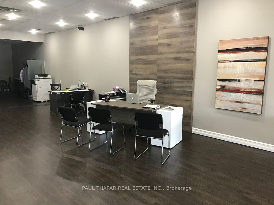 4853 Leslie Street, Toronto C15, ON M2J 2K8