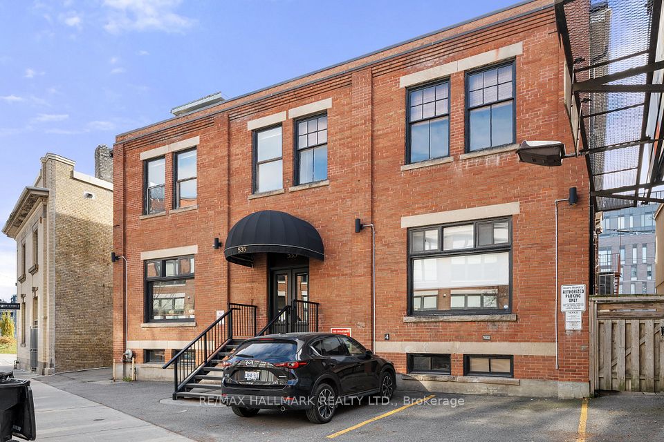 535 Queen Street E 5, Toronto C08, ON M5A 1V1