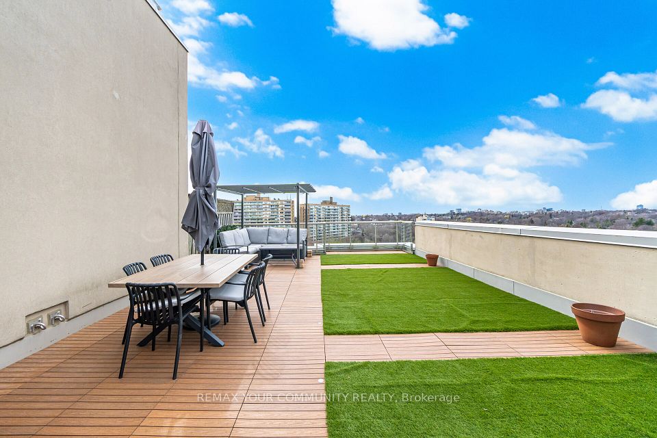 18 Merton Street PH1114, Toronto C10, ON M4S 3G9