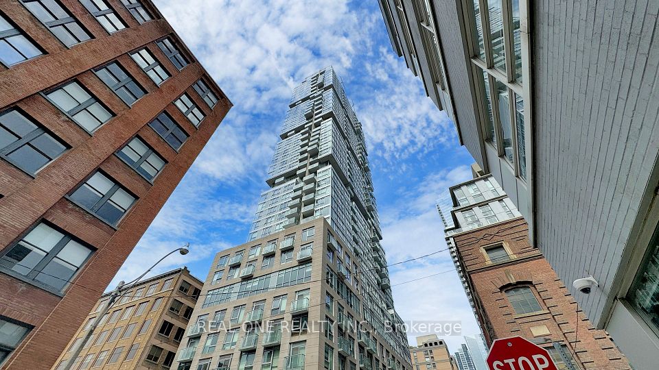 30 Nelson Street 3002, Toronto C01, ON M5V 0H5