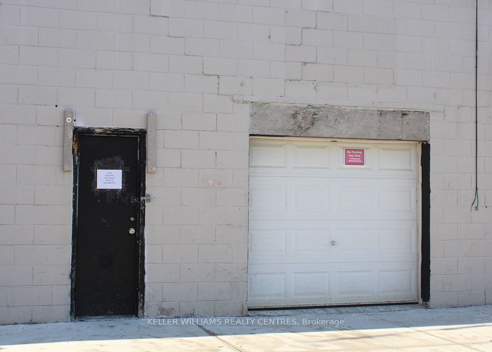 30 Canvarco Road 9, Toronto C11, ON M4G 1L3