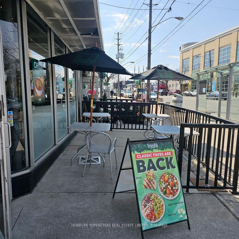 1853 Avenue Rd Road E, Toronto C04, ON M5M 3Z5