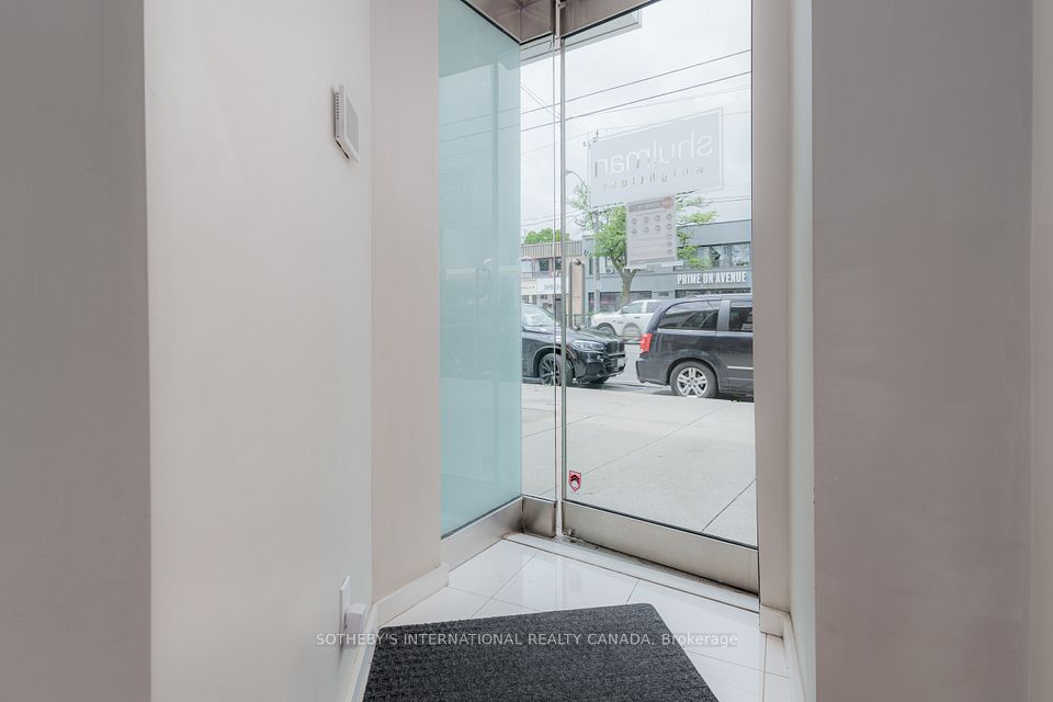 1961 Avenue Road 2nd Fl, Toronto C04, ON M5M 4A3