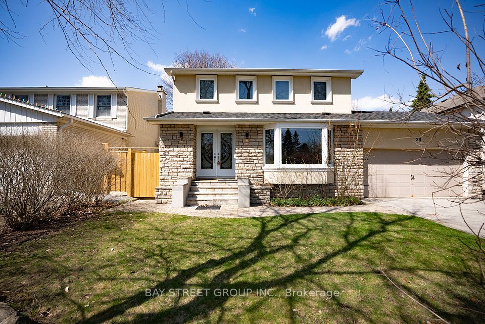 38 Foursome Crescent, Toronto, ON M2P 1W3 at 38 Foursome Crescent, Toronto, ON M2P 1W3, Toronto C12, ON, M2P 1W3