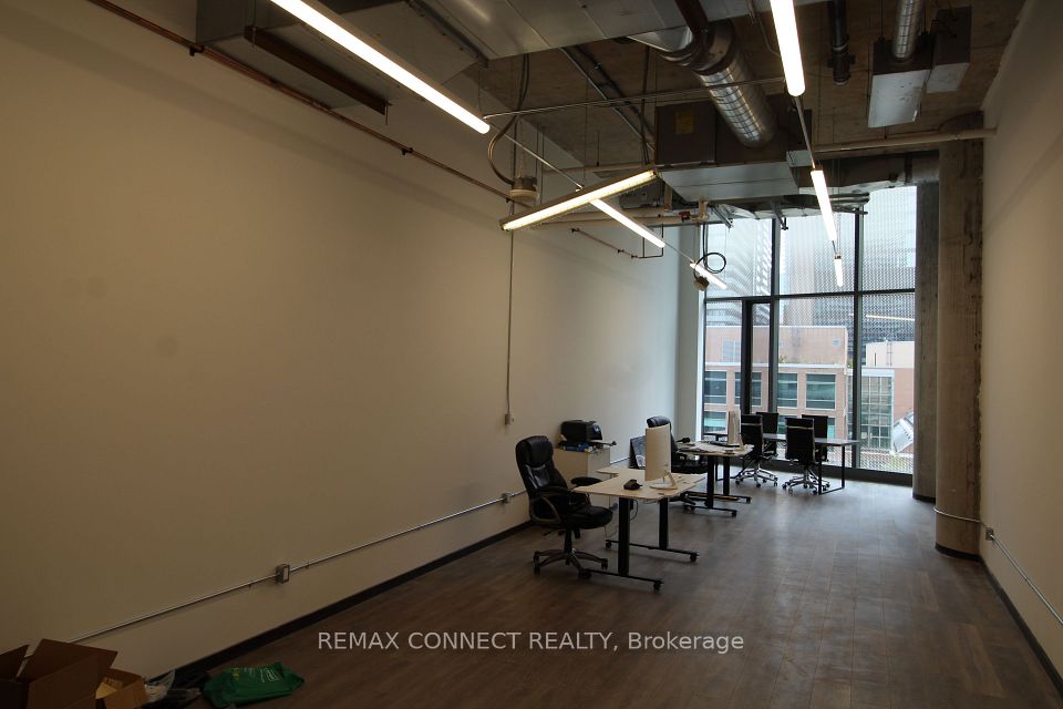 15 Wellesley Street W # 324, Toronto C01, ON M4Y 1E8