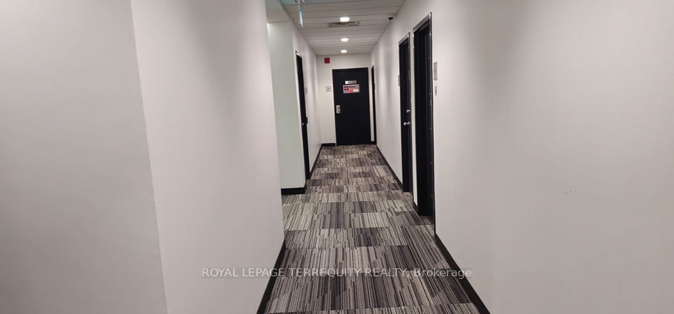 255 Duncan Mill Road 606, Toronto, ON M3B 3H9