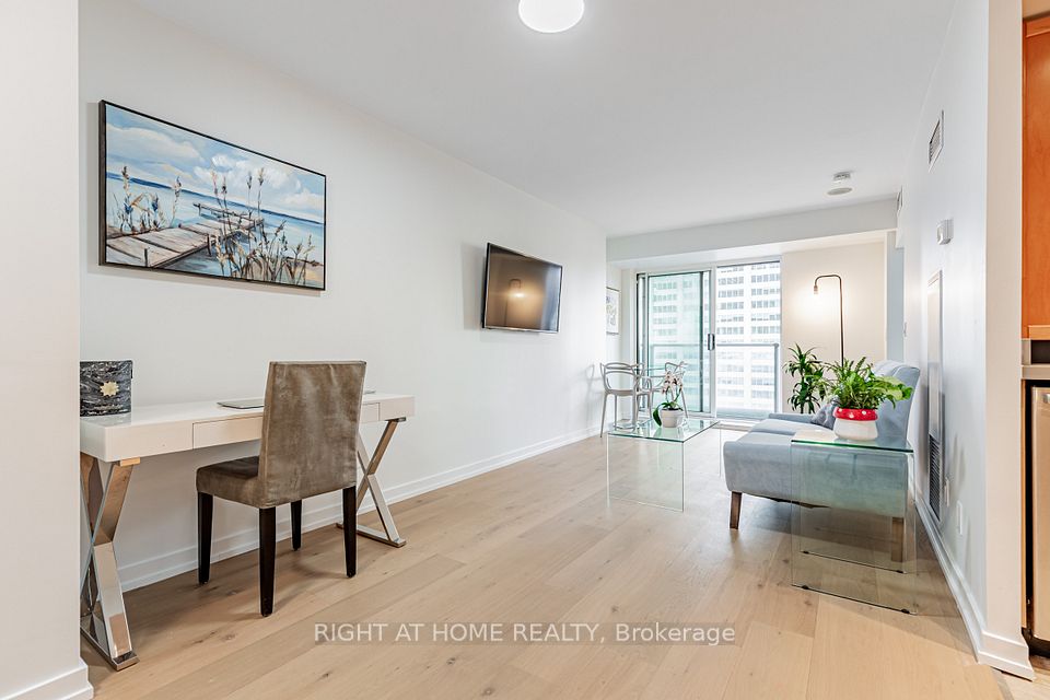 8 Park Road 3116, Toronto, ON M4W 3S5 at 8 Park Road 3116, Toronto, ON M4W 3S5, Toronto C09, ON, M4W 3S5