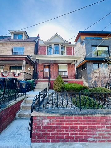 382 Roxton Road, Toronto, ON M6G 3R2 at 382 Roxton Road, Toronto, ON M6G 3R2, Toronto C01, ON, M6G 3R2