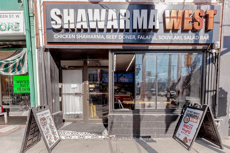 746 Queen Street, Toronto C01, ON M6J 1E9