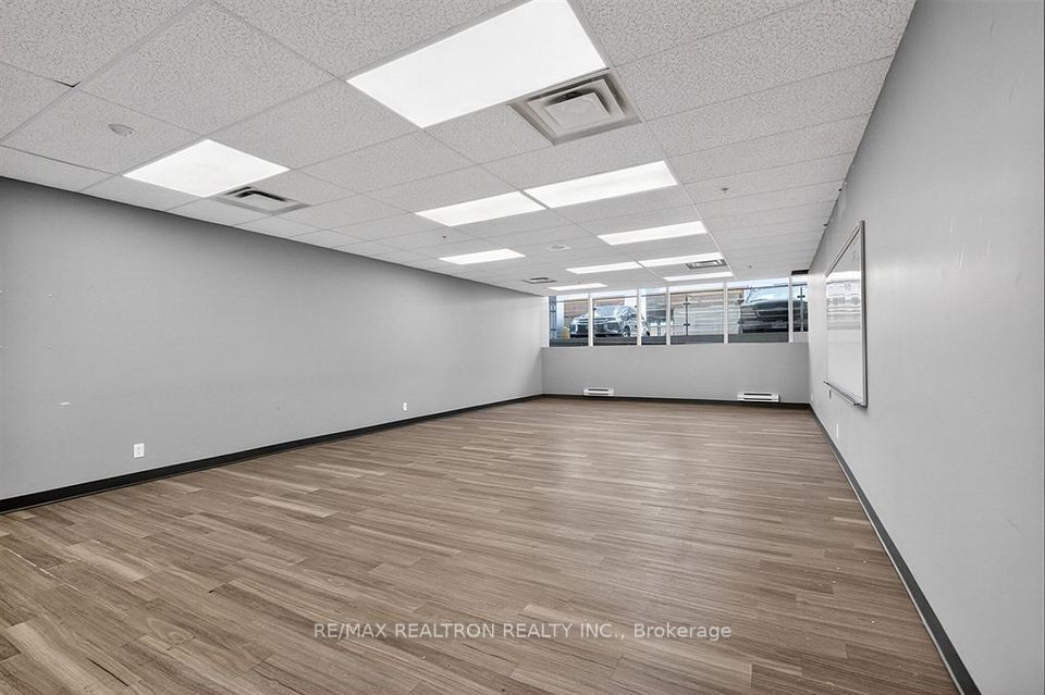 685 Sheppard Avenue E G02, Toronto C15, ON M2K 1B6