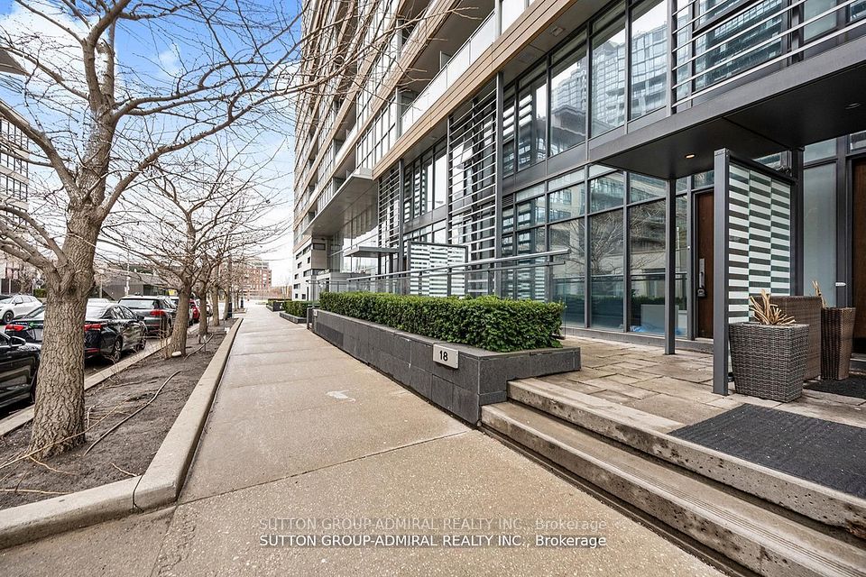 18 Capreol Court G20, Toronto C01, ON M5V 4A3