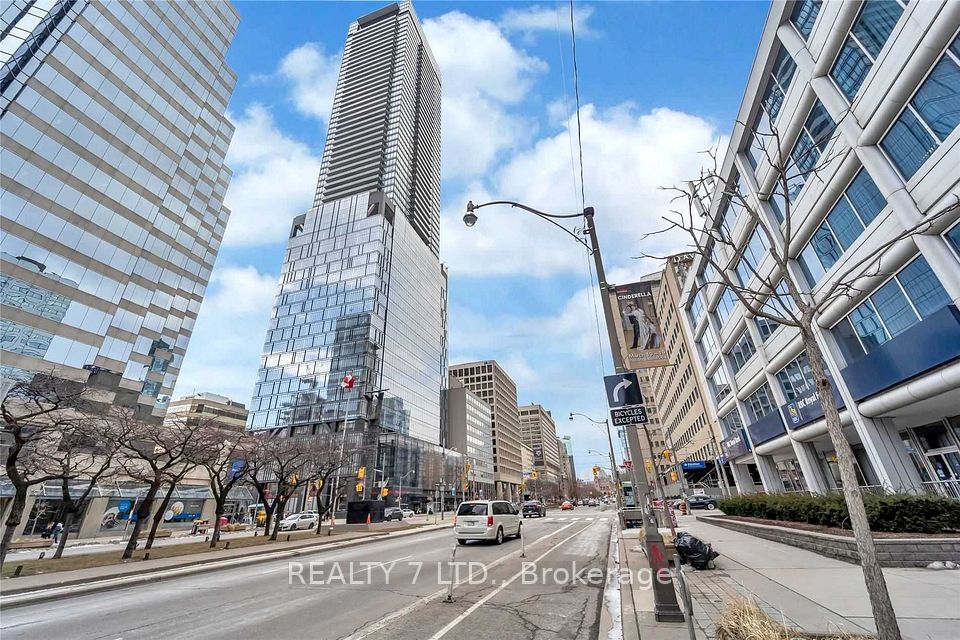 488 University Avenue 3902, Toronto, ON M5G 0C1 at 488 University Avenue 3902, Toronto, ON M5G 0C1, Toronto C01, ON, M5G 0C1