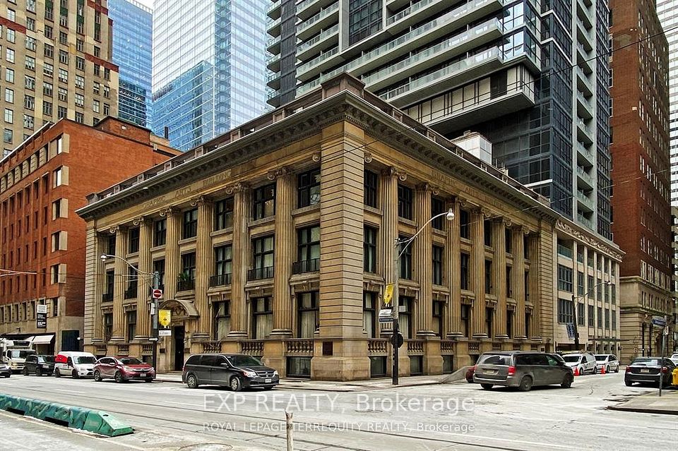 73 Richmond Street W, Toronto C01, ON M5H 4E8