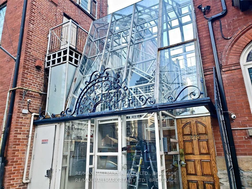 270 Adelaide Street W 302, Toronto C01, ON M5H 1X6