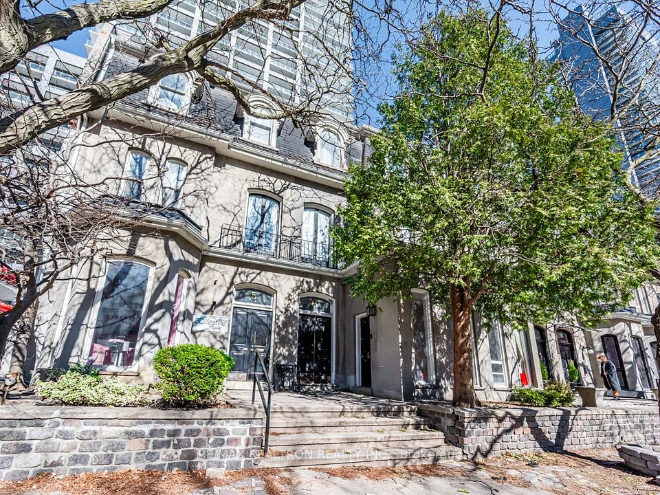 Att/Row/Townhouse at 6 Clarence Square 3rd Fl., Toronto C01, ON M5V 1H1, Toronto C01