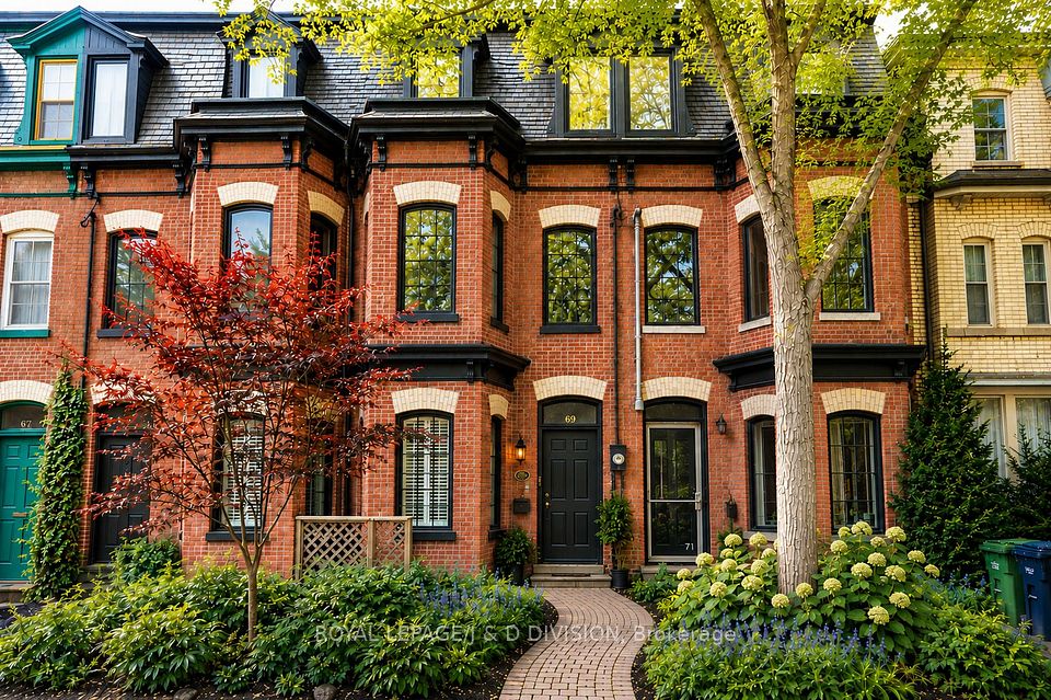 Att/Row/Townhouse at 69 Sullivan Street, Toronto C01, ON M5T 1C2, Toronto C01