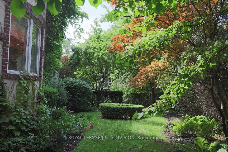 76/78 Poplar Plains Crescent, Toronto, ON M4V 1E8 at 76/78 Poplar Plains Crescent, Toronto, ON M4V 1E8, Toronto C02, ON, M4V 1E8