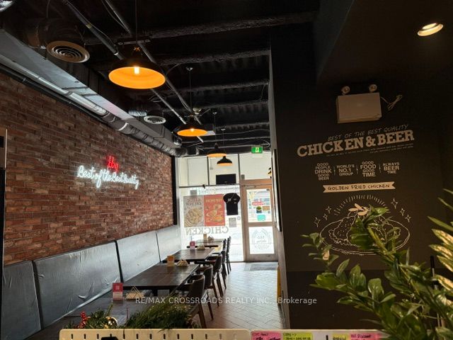 652 Spadina Avenue 101, Toronto C01, ON M5S 2H7