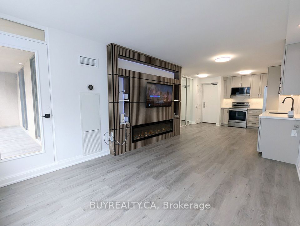 Condo Apartment at 256 Doris Avenue 1603, Toronto C14, ON M2N 6X8, Toronto C14