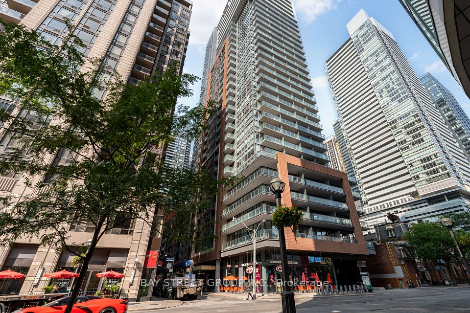 Condo Apartment at 8 Mercer Street 909, Toronto C01, ON M5V 0C4, Toronto C01