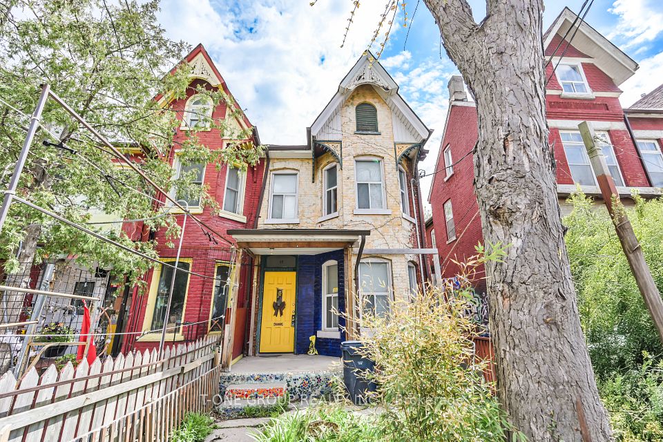 15 Kensington Avenue, Toronto, ON M5T 2J8 at 15 Kensington Avenue, Toronto, ON M5T 2J8, Toronto C01, ON, M5T 2J8