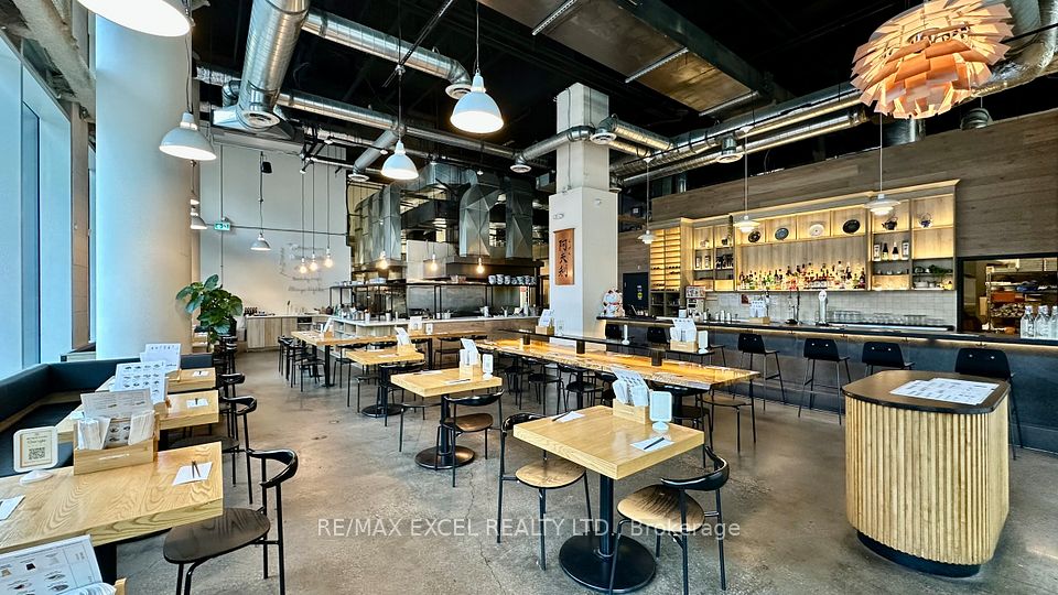 411 Church Street 1, Toronto C08, ON M5B 2A4